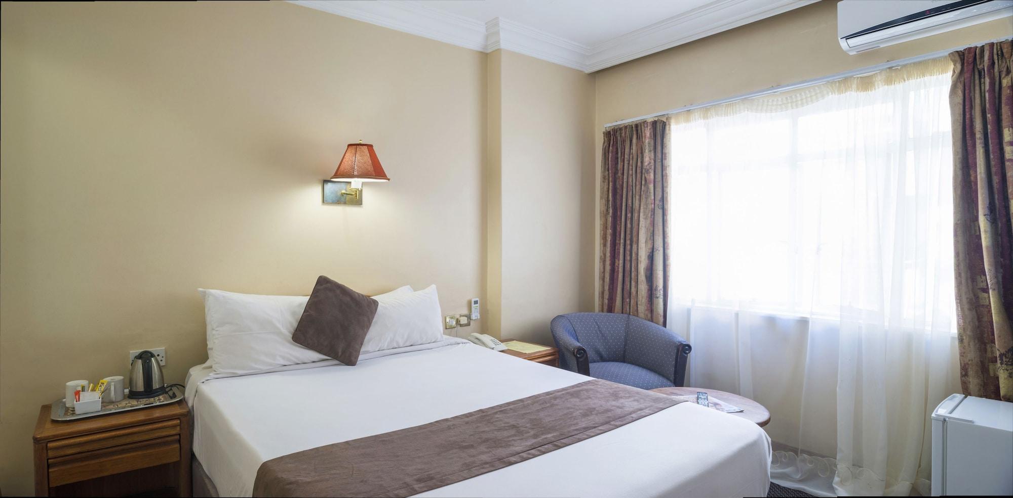 New Ambassador Hotel Χαράρε Εξωτερικό φωτογραφία