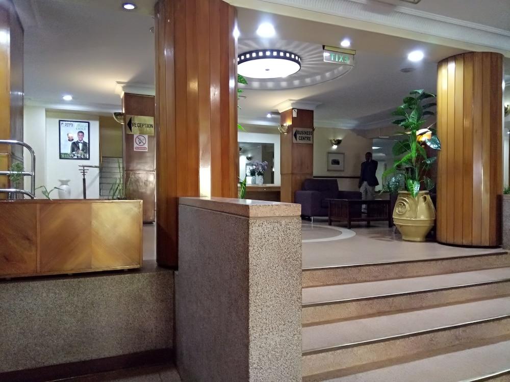 New Ambassador Hotel Χαράρε Εξωτερικό φωτογραφία