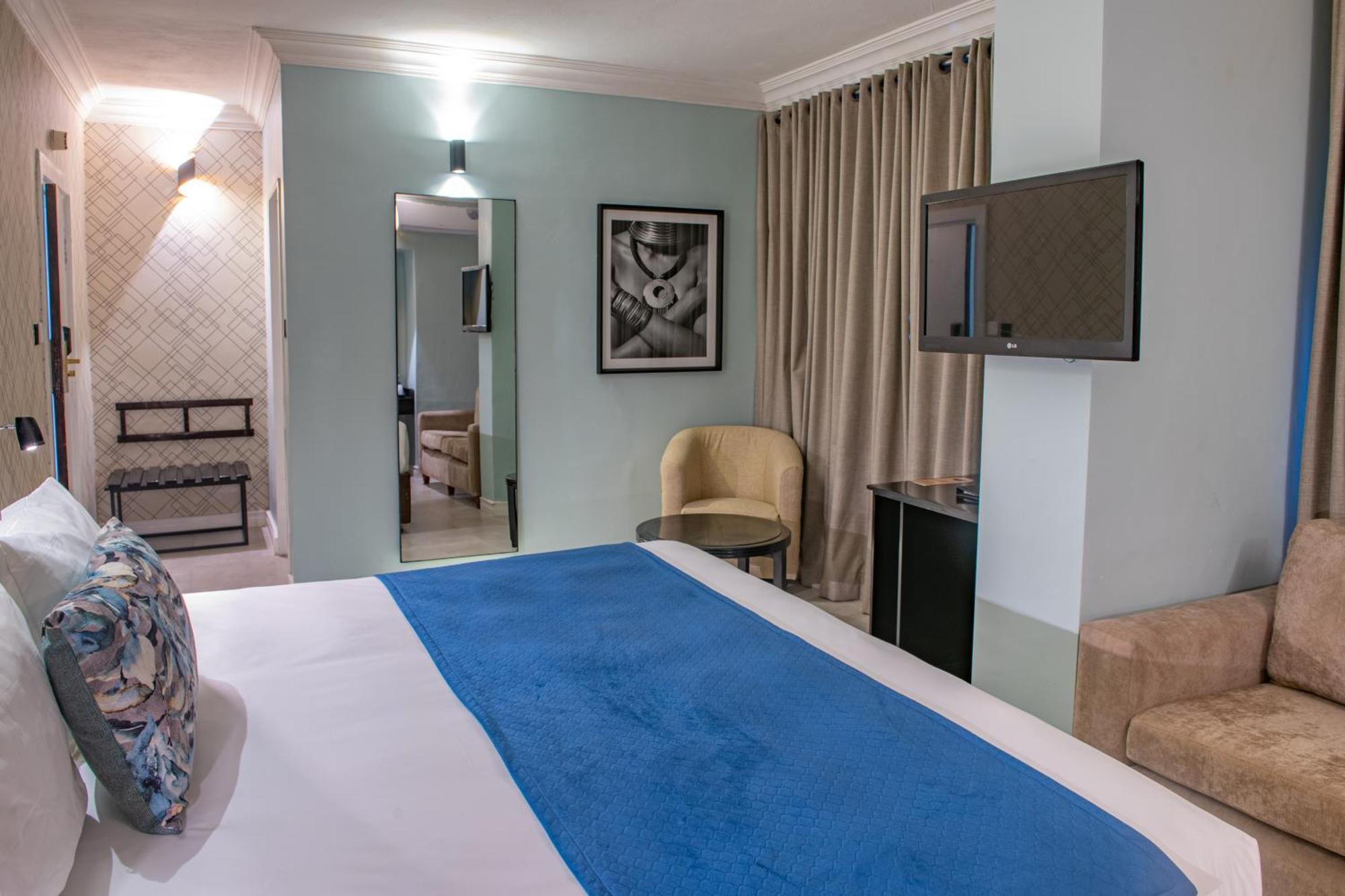 New Ambassador Hotel Χαράρε Εξωτερικό φωτογραφία